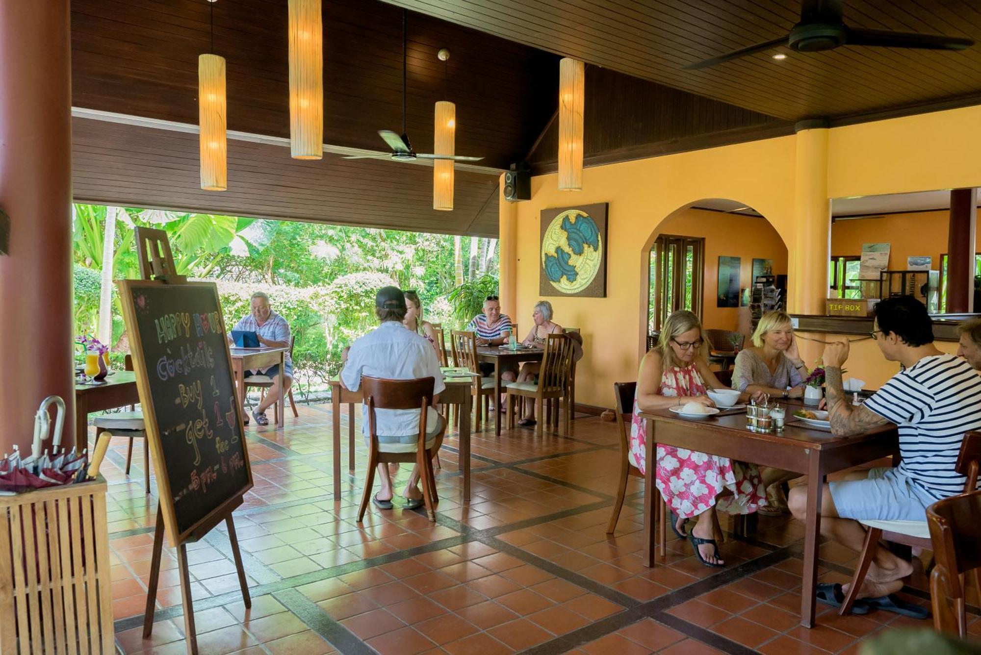 Palm Garden Resort Rawai Exteriör bild